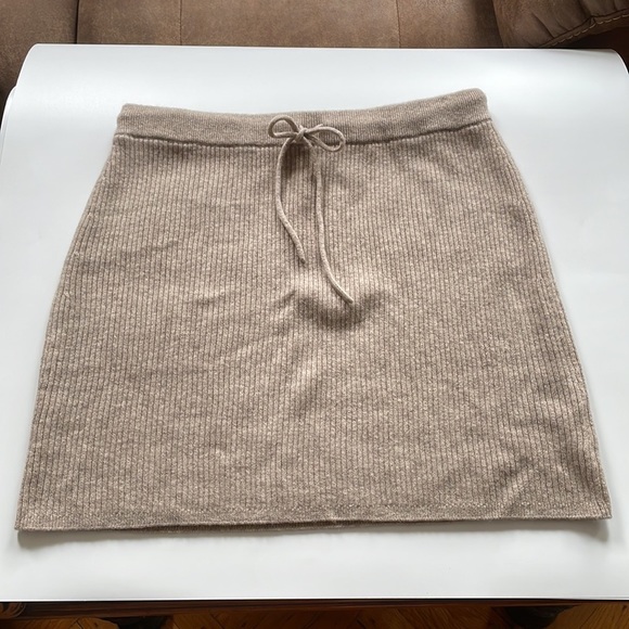 Reformation Oatmeal Luella Cashmere Mini Skirt - Picture 7 of 7